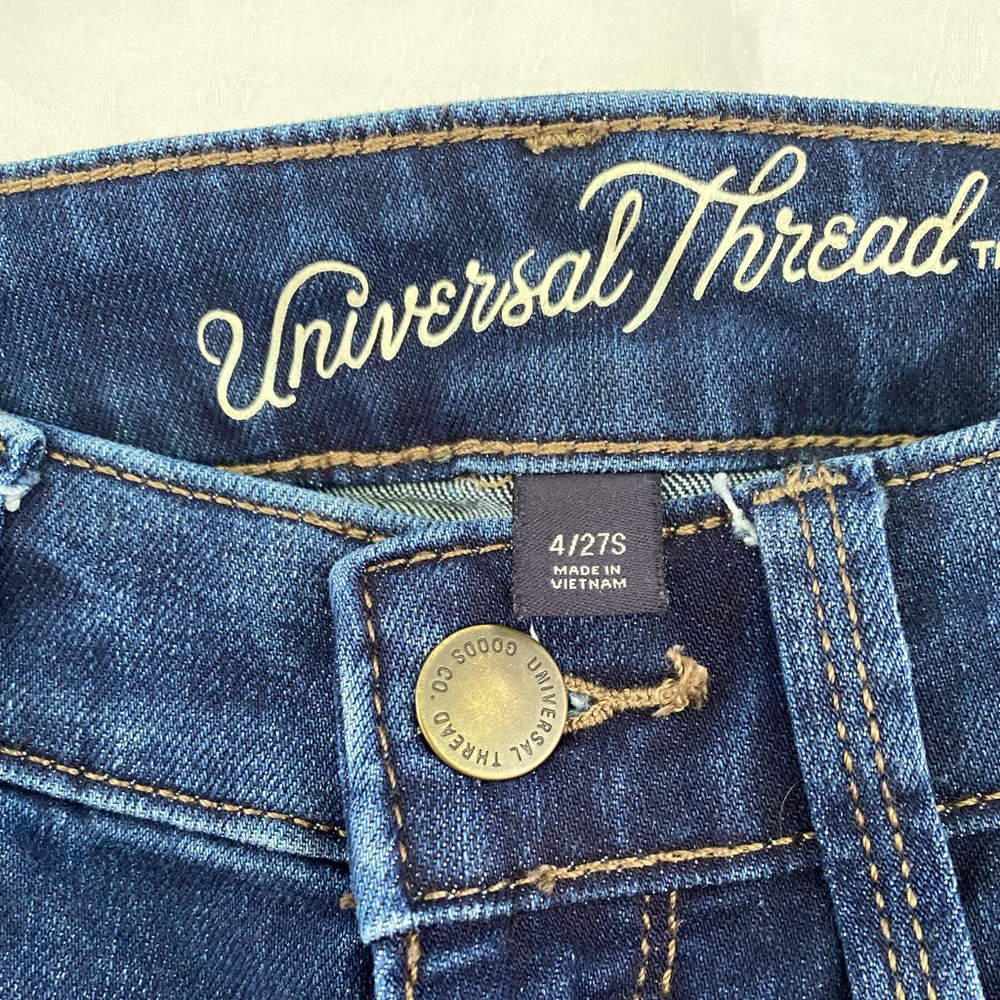 Universal Thread Jeans Size-4 - Picture 4 of 4